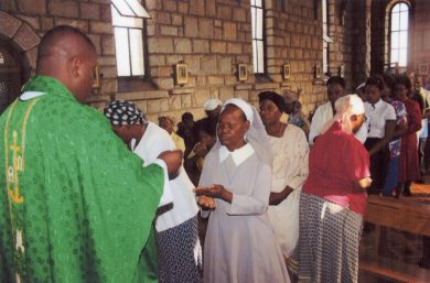 ZIMBABWE / MASVINGO 15/00026
3750 Missae ordinariae in favour of 56 priests serving in the Diocese of Masvingo